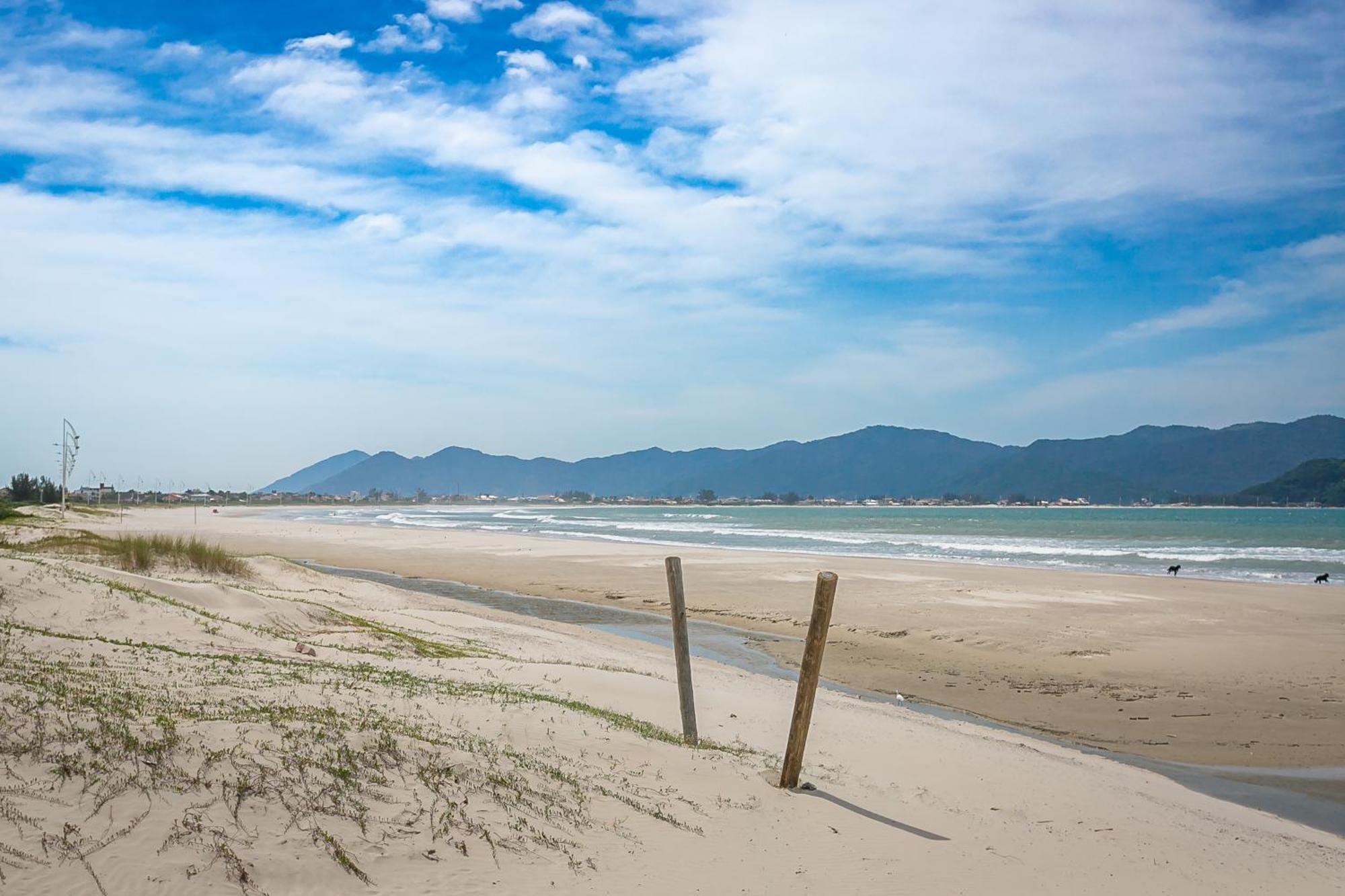 Rj Residencial Beira Mar Deliciosa Casa Frente Mar Na Com Piscina 度假居